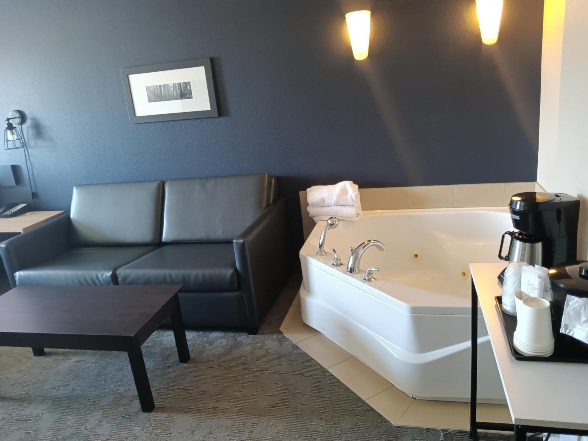 Super 8 By Wyndham St-Jerome Otel Saint-Jerome Dış mekan fotoğraf