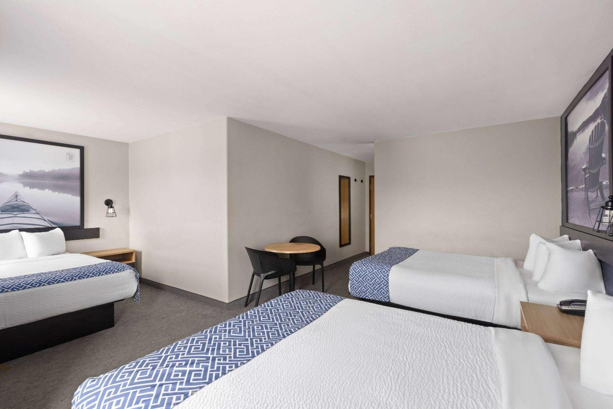 Super 8 By Wyndham St-Jerome Otel Saint-Jerome Dış mekan fotoğraf