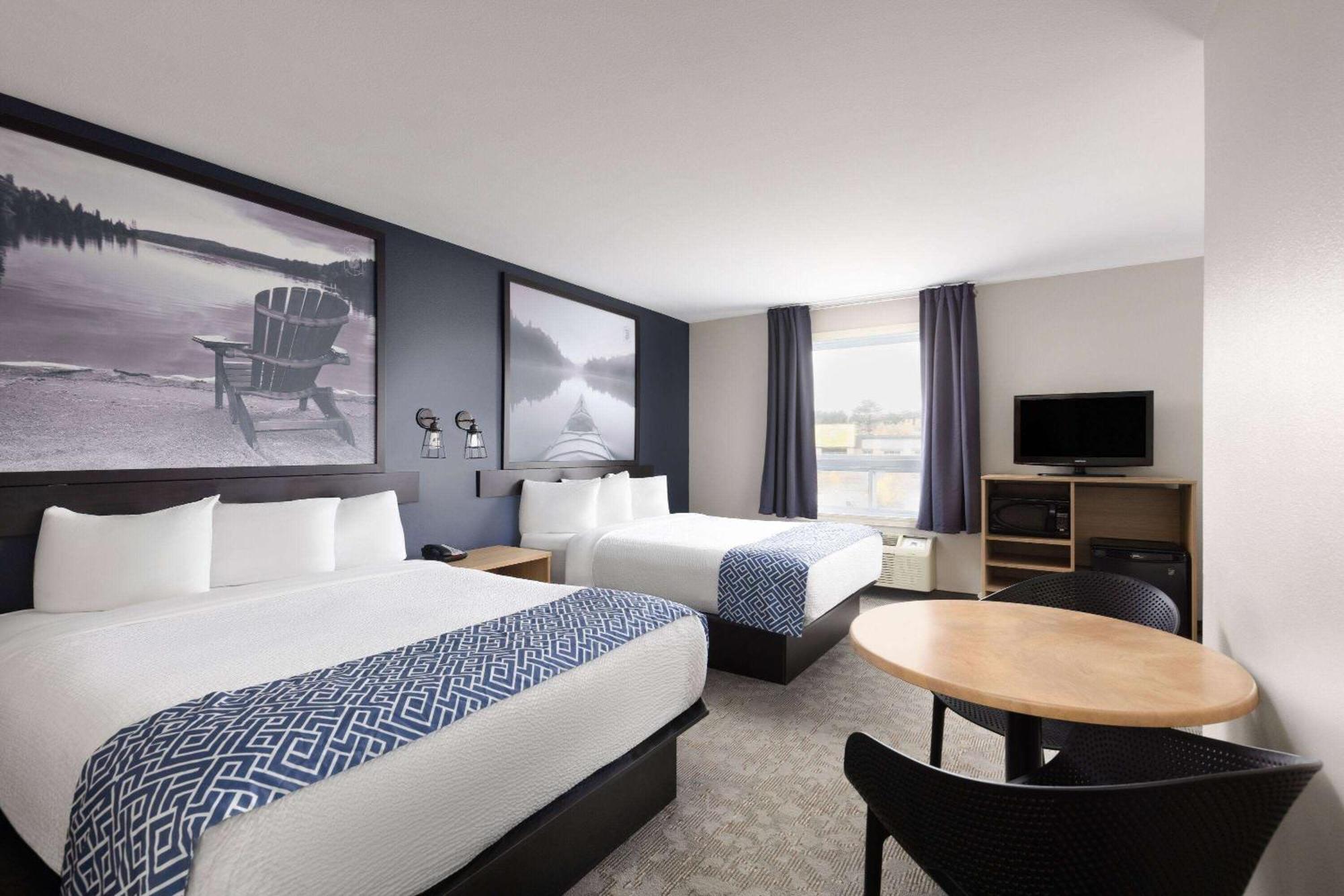 Super 8 By Wyndham St-Jerome Otel Saint-Jerome Dış mekan fotoğraf